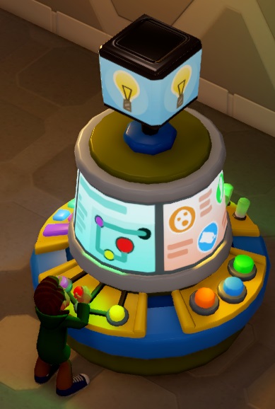 Een Kind speelt met het Realisation Station - een ronde machine vol knoppen en lichtjes. Bovenaan staat een kubus met een verlichte gloeilamp op elk van de vier zijvlakken.